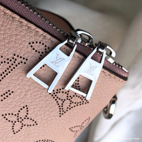Aaa replica bags Bag Haumea Vuitton Louis 0802